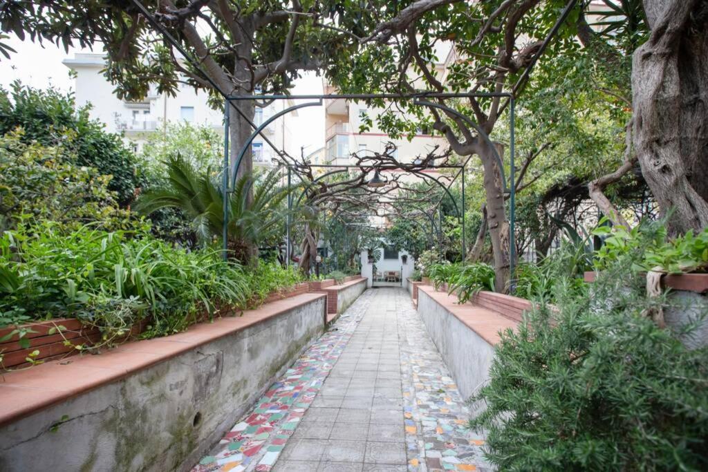 Oltre Il Giardino Villa วีโกเอเกวนเซ ภายนอก รูปภาพ